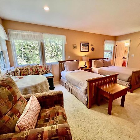 Seafarers Bed&Breakfast Tofino Eksteriør billede