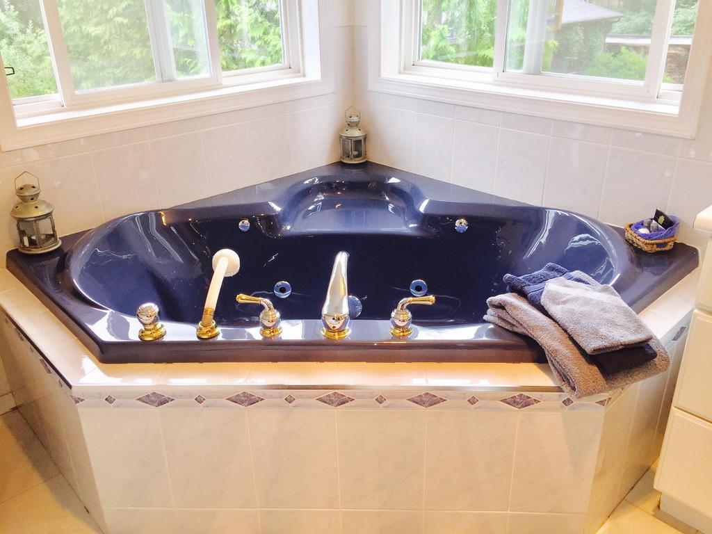 Seafarers Bed&Breakfast Tofino Eksteriør billede