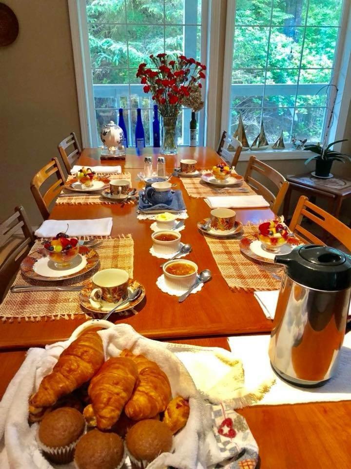 Seafarers Bed&Breakfast Tofino Eksteriør billede